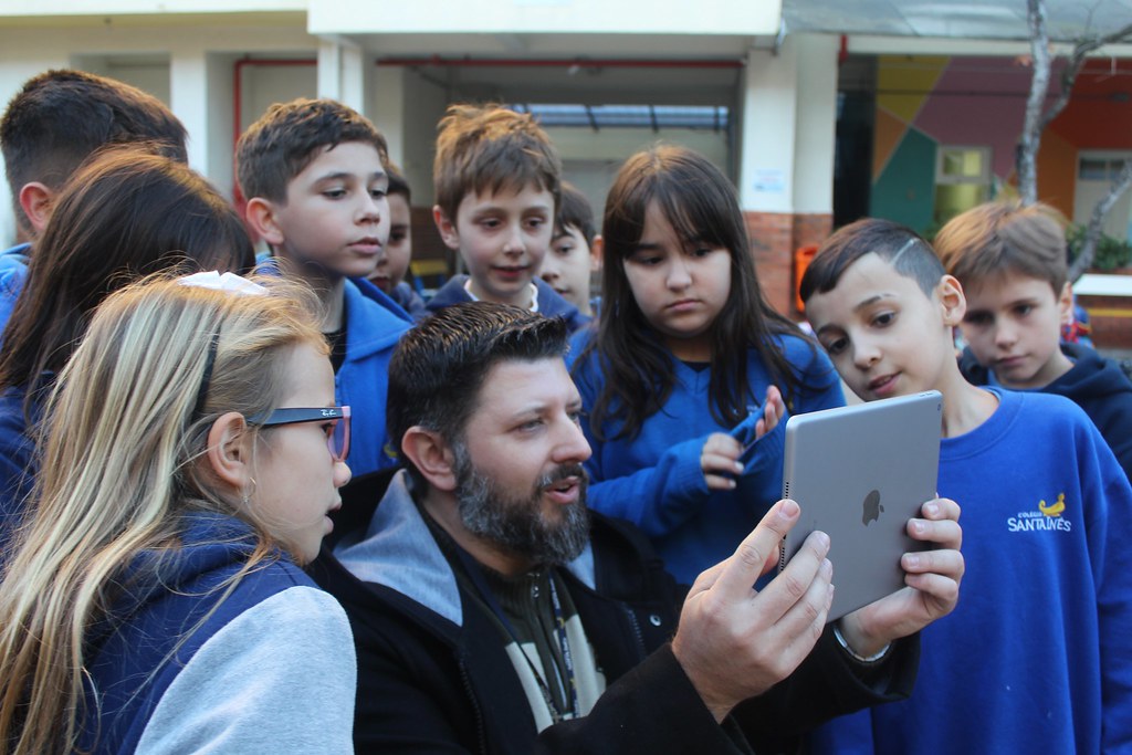 Professor Inesiano é reconhecido como educador destaque pela Apple