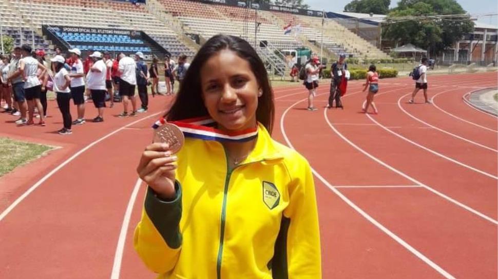 Atleta da IENH conquista medalha no Sul-Americano de Atletismo