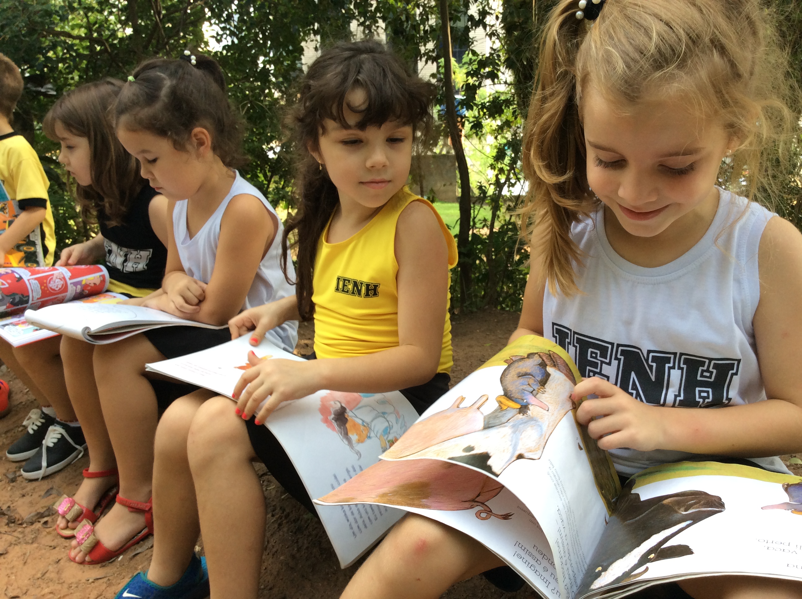 Parada da Leitura para comemorar o Dia do Livro Infantil