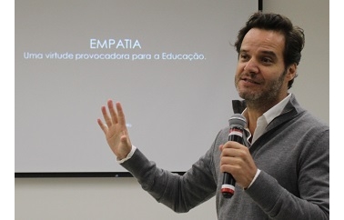 Zeca de Mello abre programação do Seminário de Diretores