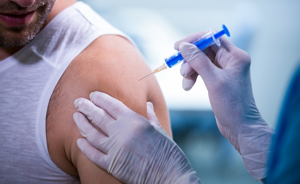 Governo especifica profissionais da educação inclusos no grupo prioritário para a vacinação contra a covid-19